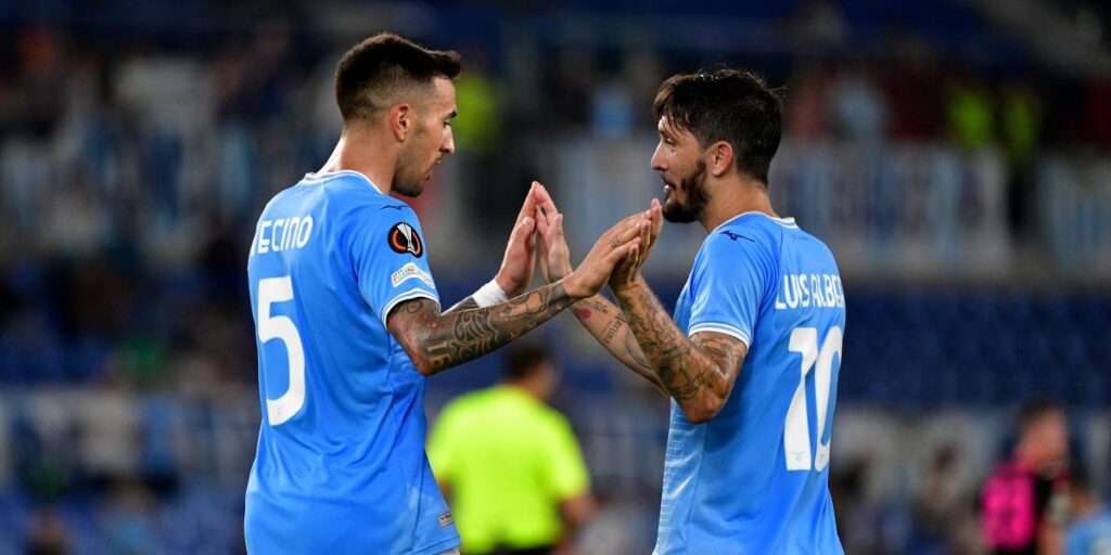 El Lazio atropella al Feyenoord en una gran primera parte