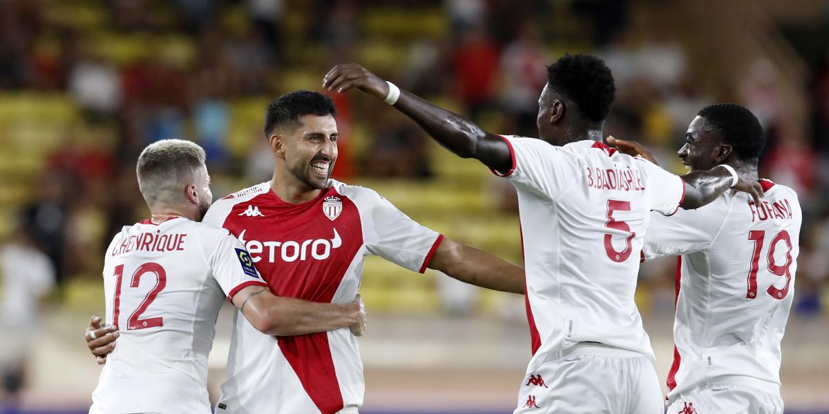 El Mónaco convierte en negra la semana del Lyon