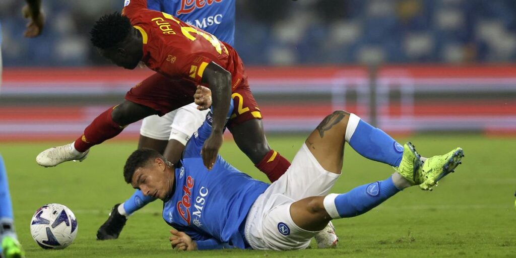 El Nápoles se deja dos puntos contra el Lecce de Umtiti