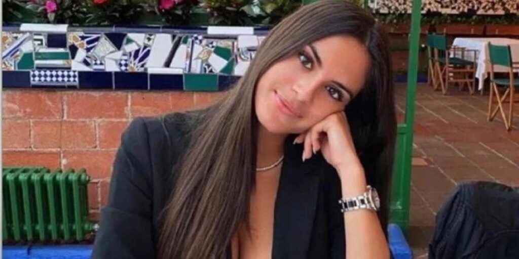 El espectacular posado de Maria Guardiola en bikini