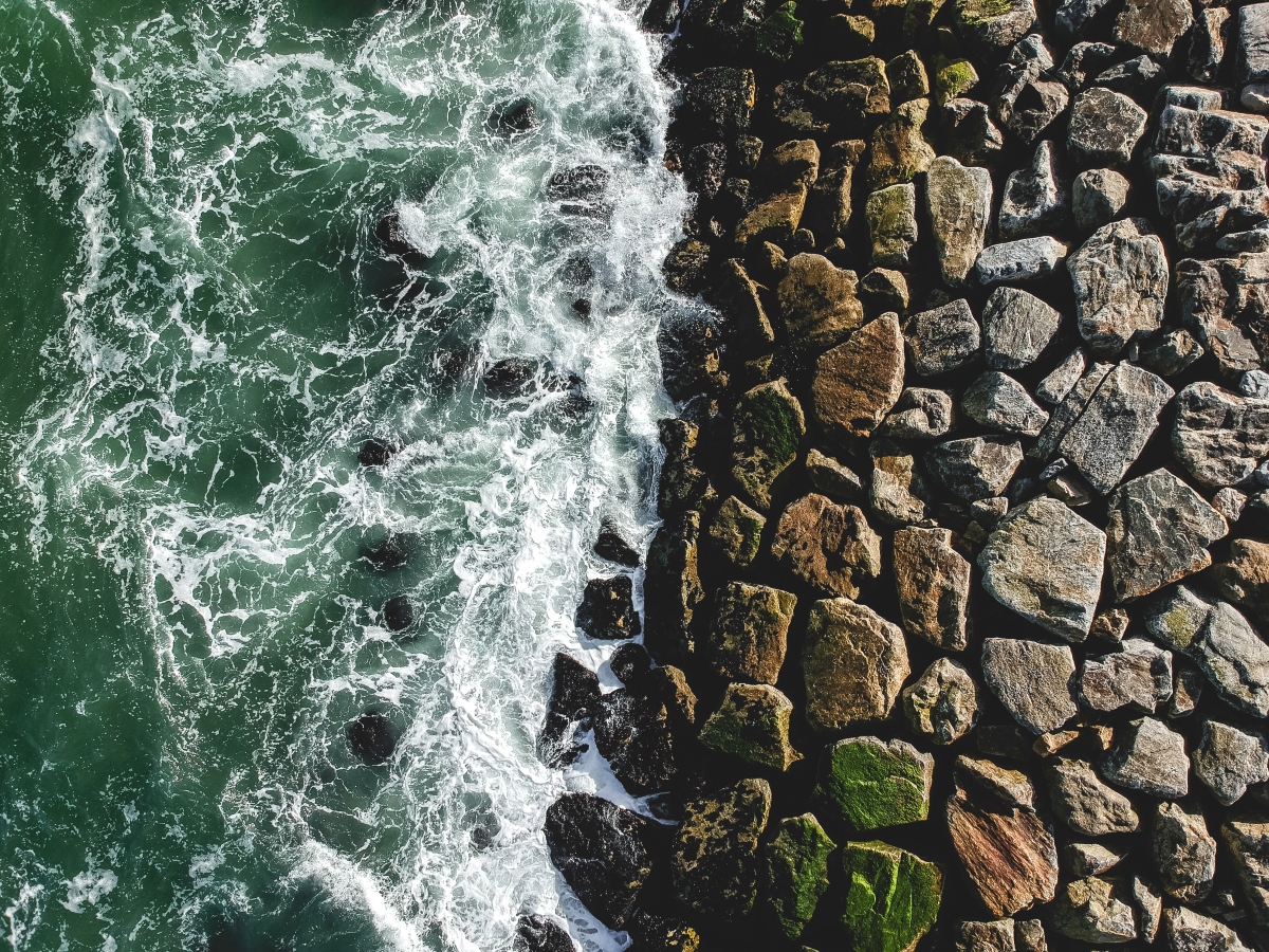 El fundador de Cardano afirma que la comunidad de Ethereum está pasando por un “momento difícil” después de la fusión