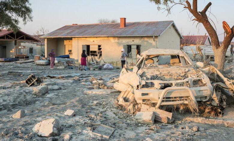El mundo tiene diamantes. Un pueblo minero quedó enterrado en lodo.