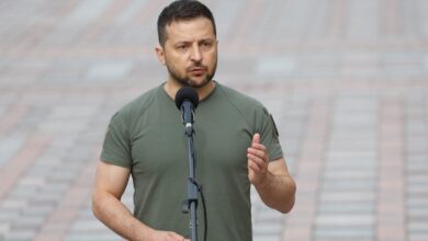 El presidente de Ucrania Volodímir Zelenski sufre accidente vehicular
