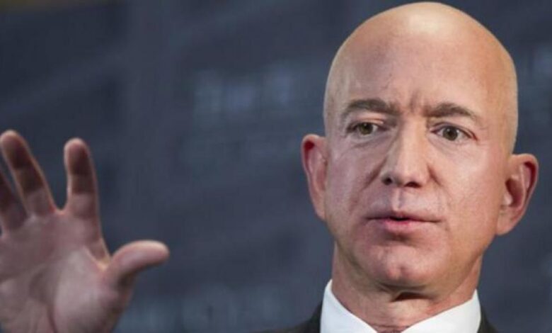 El primer trabajo de Jeff Bezos antes de convertirse en uno de los hombres más ricos del mundo