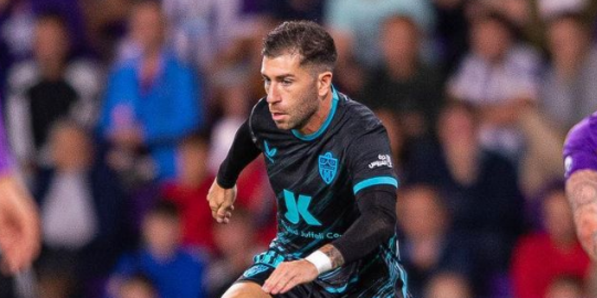 Embarba: "El Almería es un club sin techo, la ilusión se respira desde fuera"