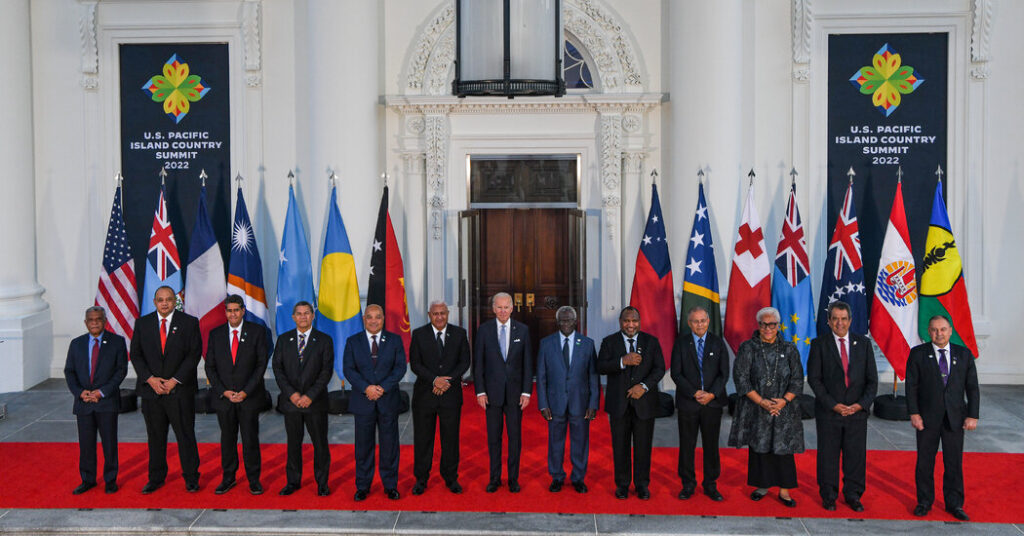 En contra de China, EE. UU. firma un amplio acuerdo para ayudar a las naciones del Pacífico