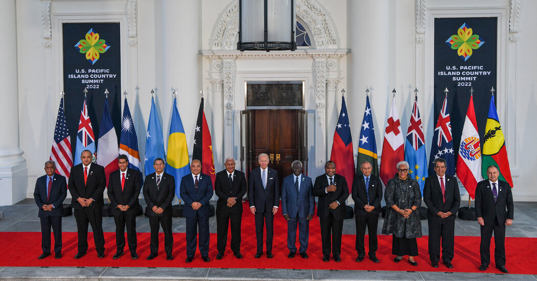 En contra de China, EE. UU. firma un amplio acuerdo para ayudar a las naciones del Pacífico