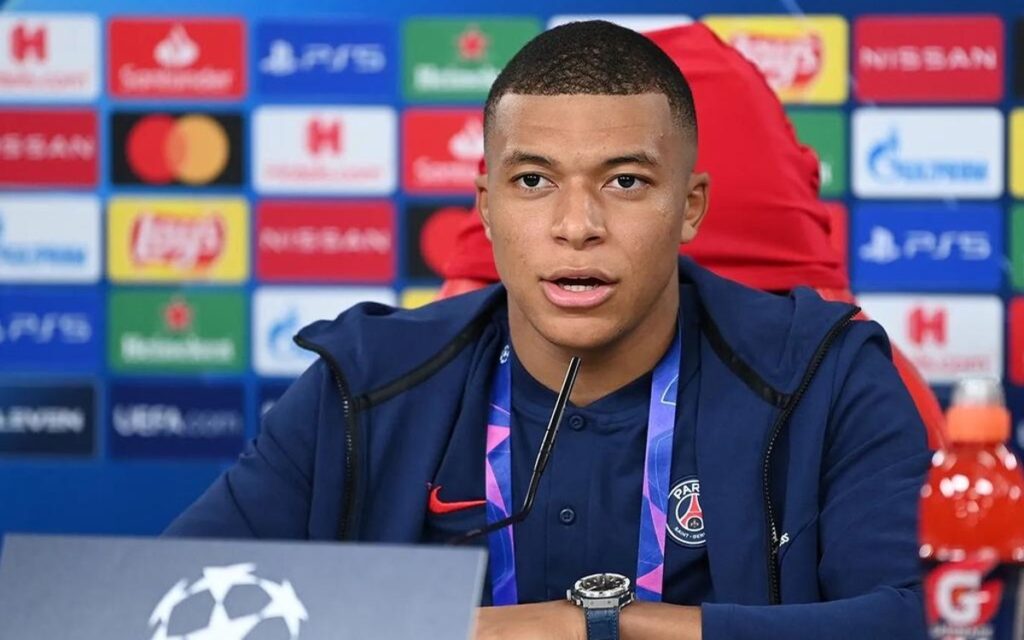 Escuchó Mbappé versión de Pogba sobre el presunto "embrujamiento" | Video