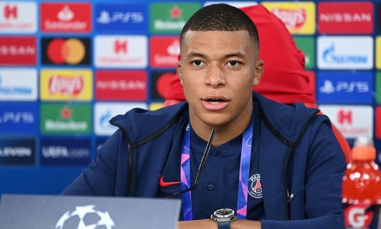 Escuchó Mbappé versión de Pogba sobre el presunto "embrujamiento" | Video