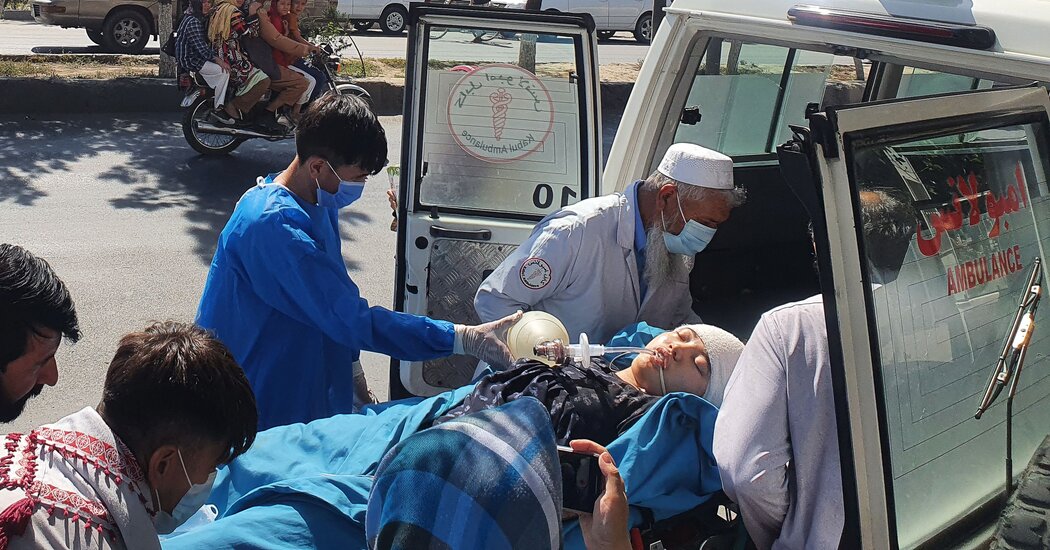 Explosión en centro educativo en Kabul mata al menos a 19