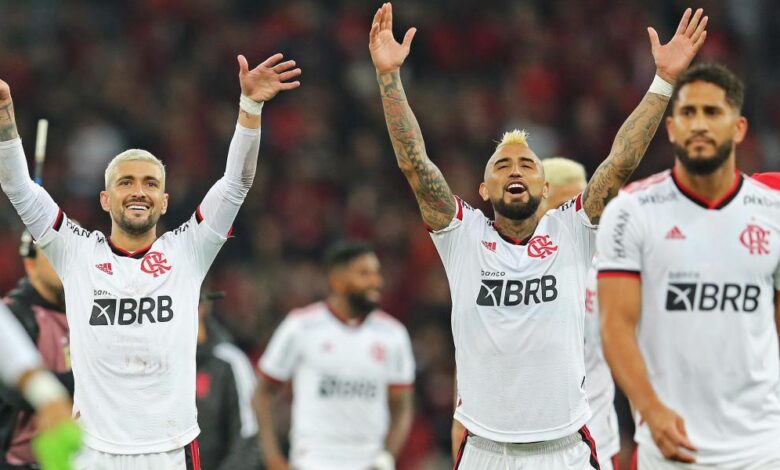 Flamengo le mostró la realidad a Vélez con un show de goles