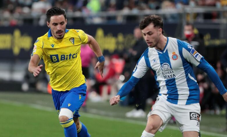 Fresneda, titular en el Valladolid; Iza entra en el once del Cádiz