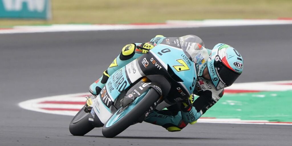 Gana Foggia en Misano e Izan Guevara, nuevo líder