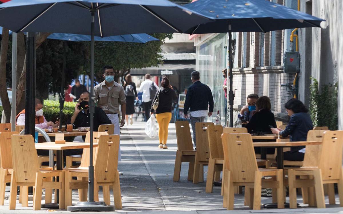 Gastos por consumo de bienes y servicios privados no financieros disminuyeron 2.3% en julio