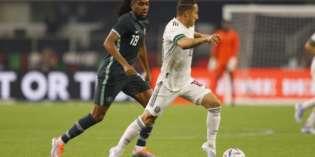 Guardado dice que en la selección mexicana hay que "convivir" con la crítica