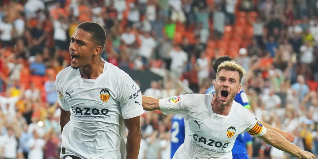 Horario y dónde ver por TV el Rayo Vallecano - Valencia de LaLiga Santander