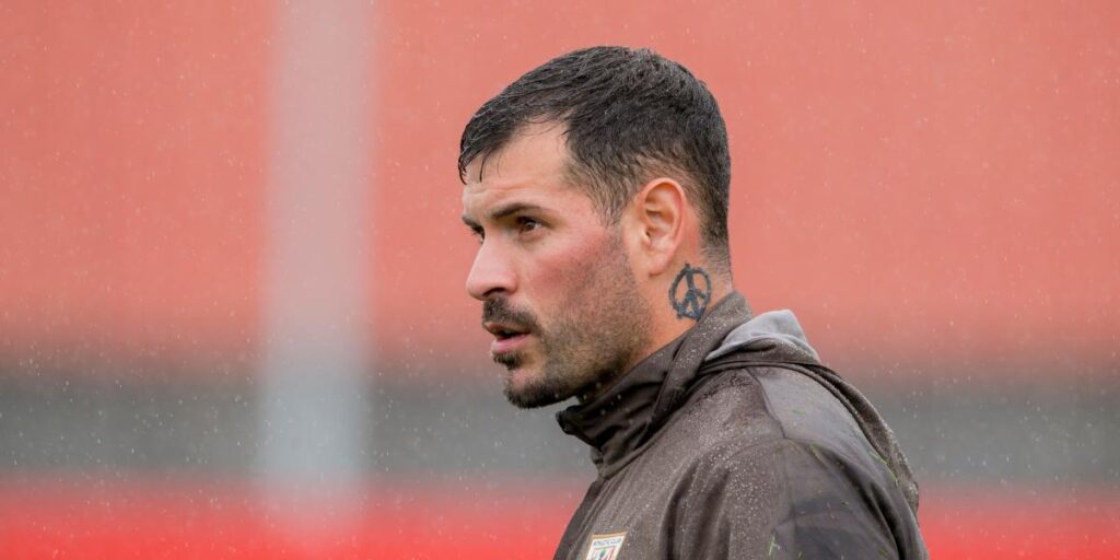 Iago Herrerín probará como sustituto de Jaume en el Valencia