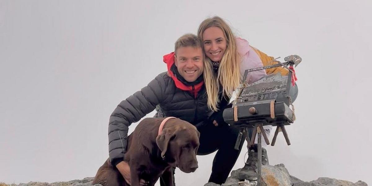 Illarra aprovecha el parón para hacer cumbre