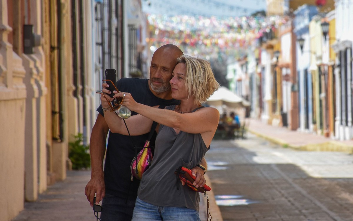 Ingreso de turistas internacionales a México ya supera niveles previos a pandemia de COVID-19