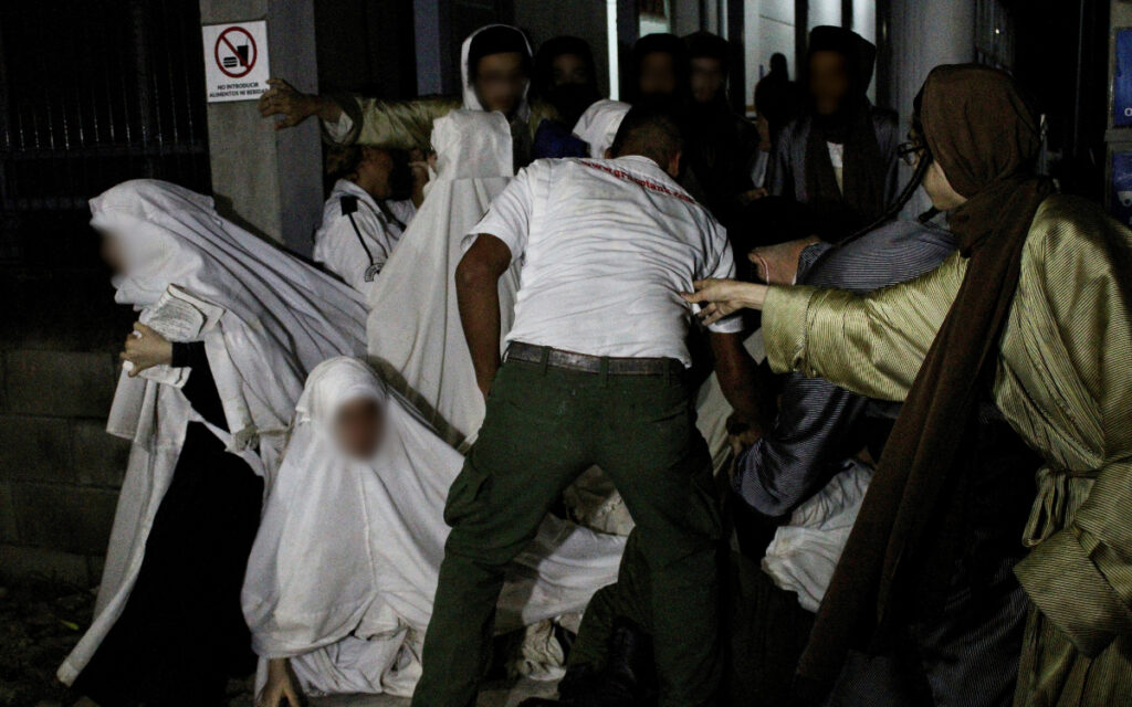 Integrantes de la secta judía Lev Tahor escapan de custodia mexicana tras detención | Video