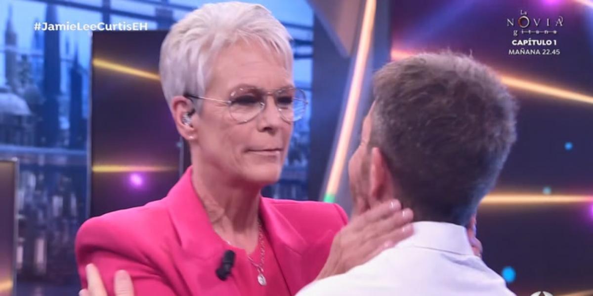 Jamie Lee Curtis se fija en un detalle que lleva desde hace años Pablo Motos en 'El Hormiguero'