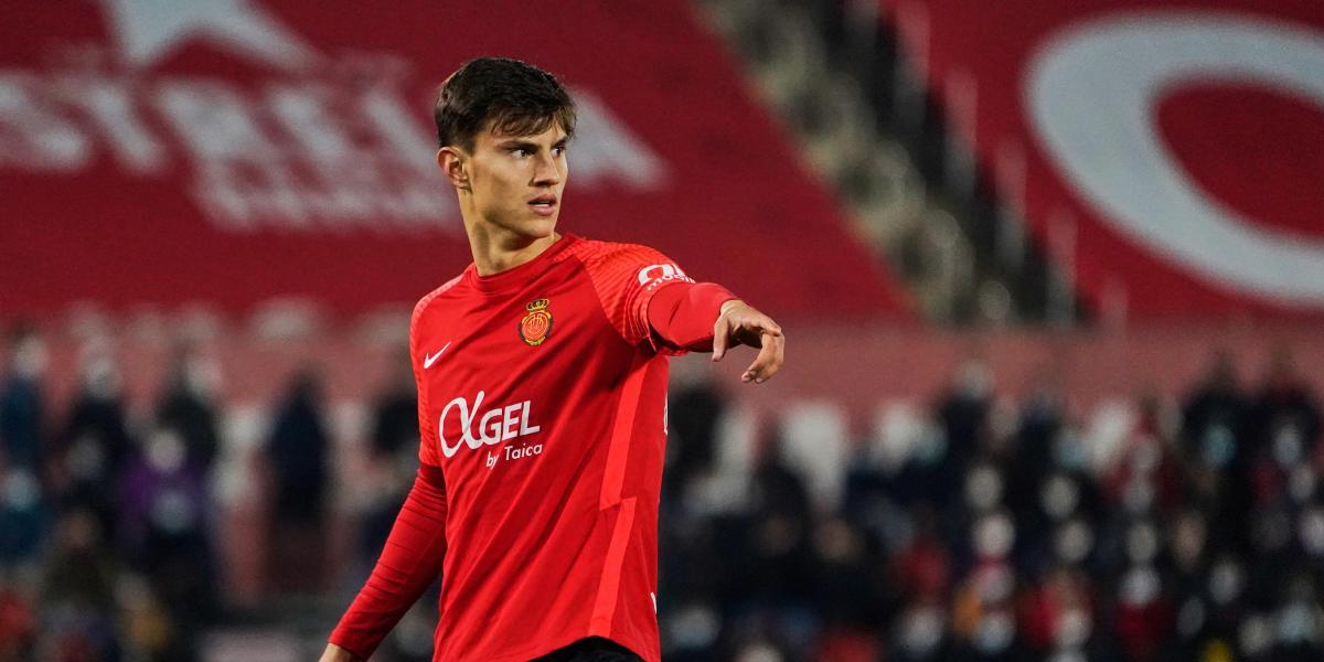 Javi Llabrés, renovado hasta 2026