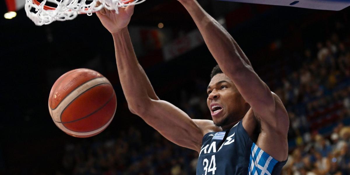 Jokic y Antetokounmpo, protagonistas de los cuartos de este domingo