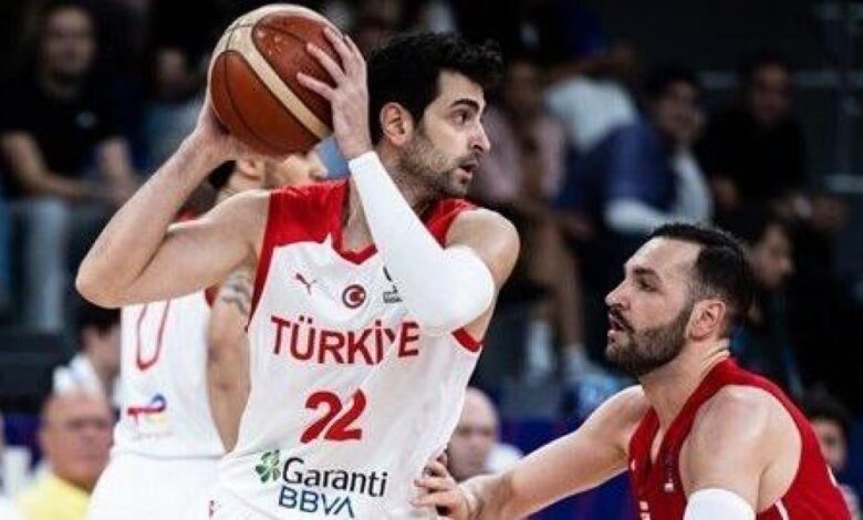 Korkmaz: "Nos dimos de puñetazos"
