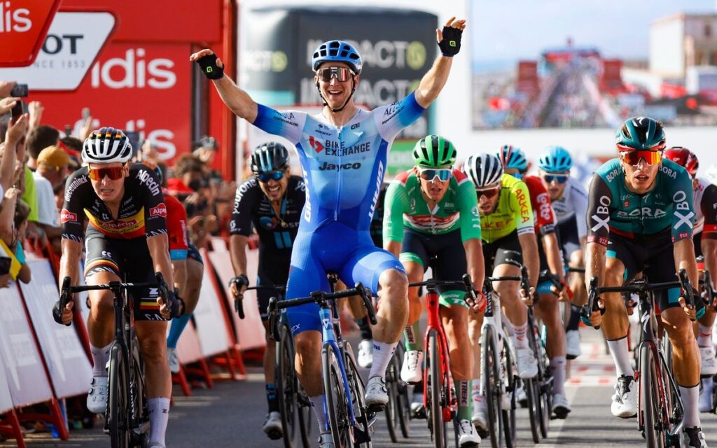 La Vuelta 2022: Kaden Groves se queda por unos centímetros con la Etapa 11 | Video