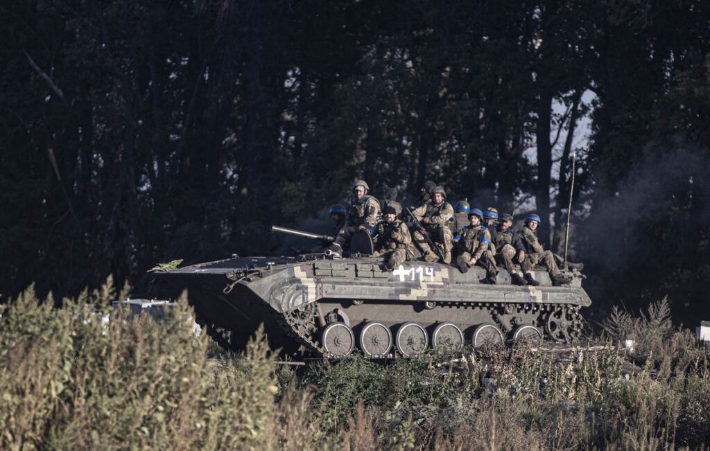 La contraofensiva ucrania sorprende a Rusia y da un giro a la guerra