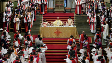 La 'patada en las tripas' de la Iglesia Anglicana a los feligreses homosexuales