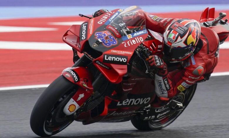 La pole para Miller en un esperado festival Ducati