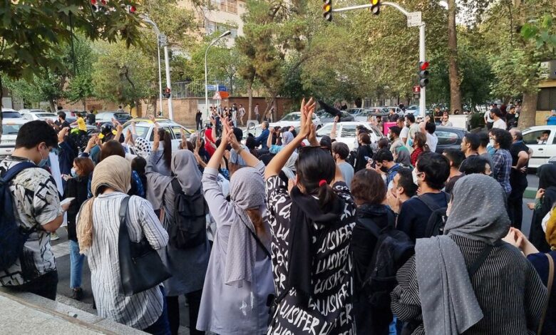 Las mujeres en Irán ocupan un lugar central en las protestas contra el gobierno