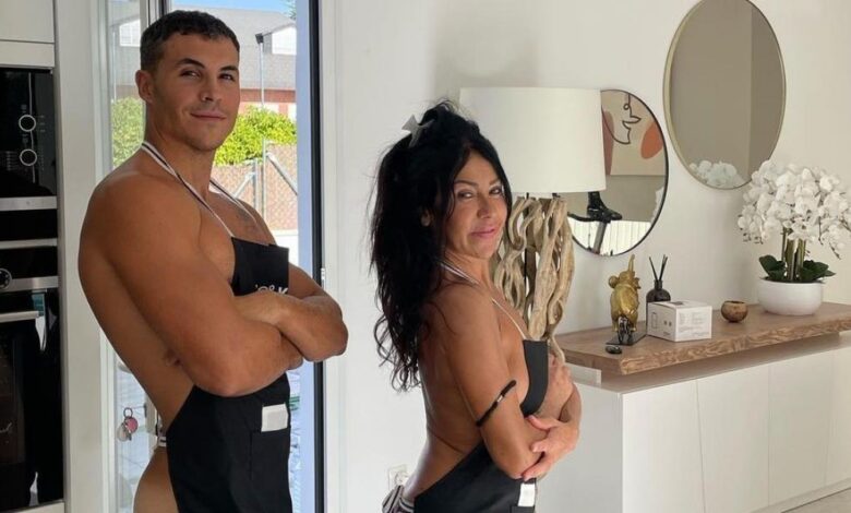 Las redes no dan crédito a lo que ven: Maite Galdeano y Kiko Jiménez, cocinando desnudos