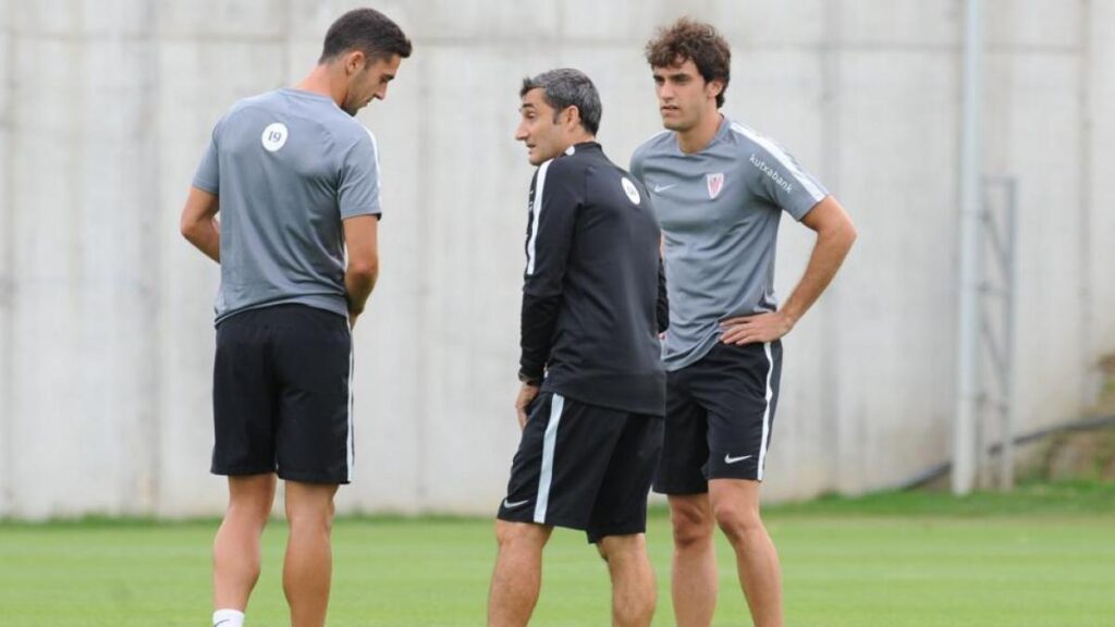 Lekue asegura que tuvo la suerte de debutar con Valverde