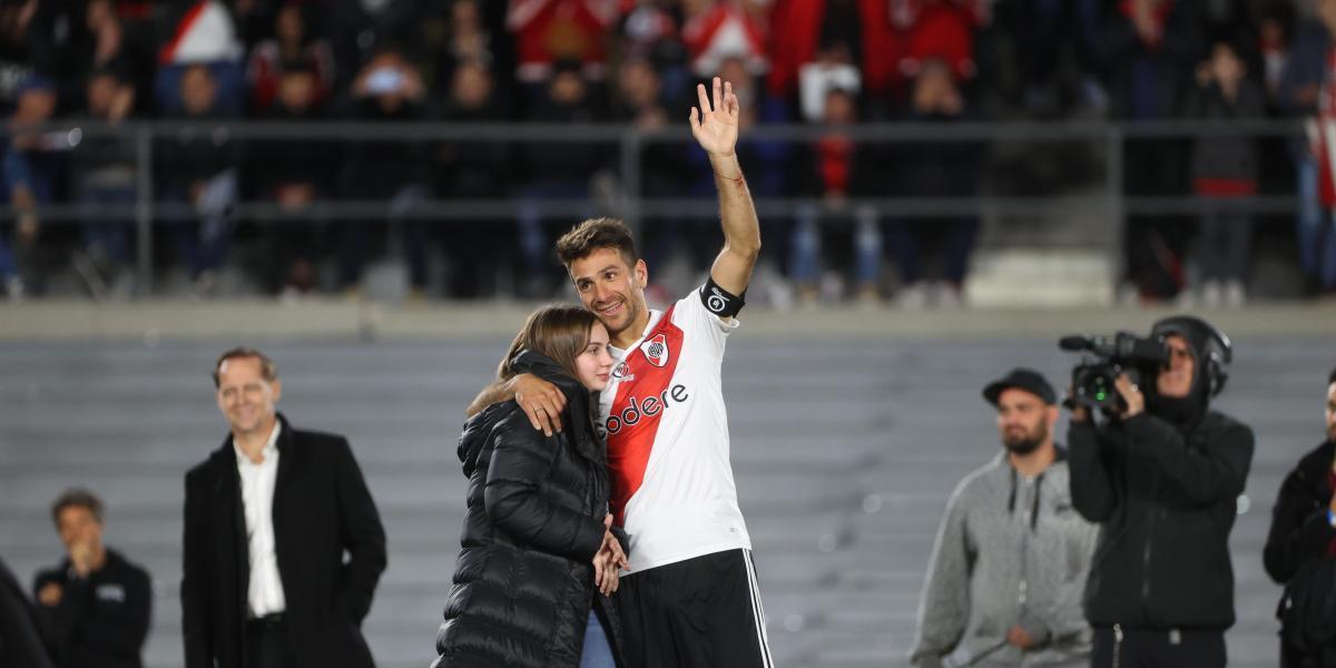 Leo Ponzio hace vibrar al público de River Plate en su despedida del fútbol