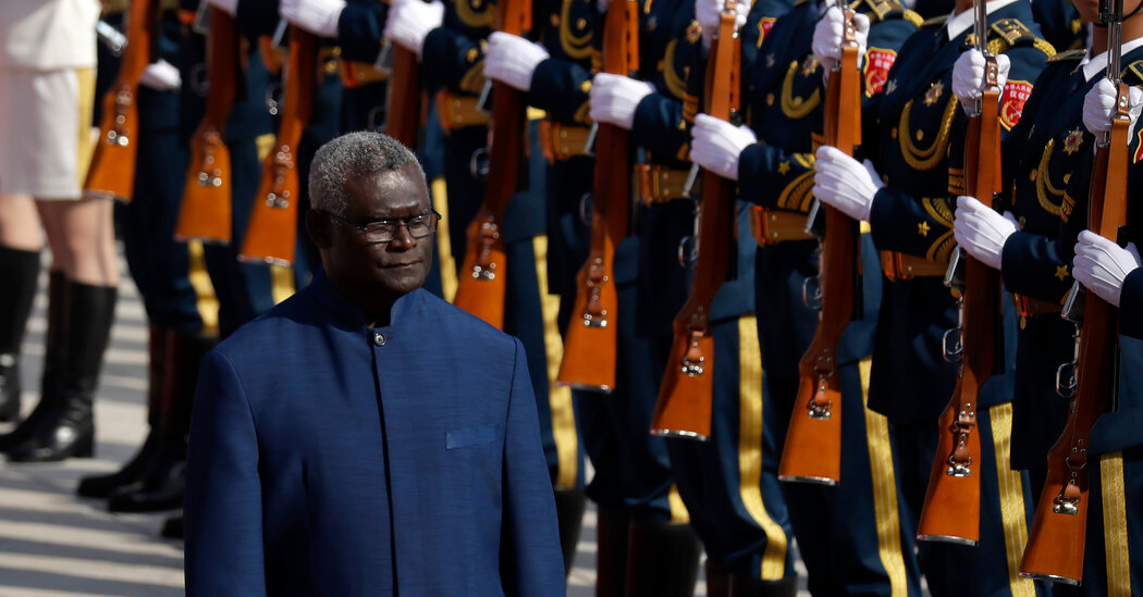 Líder de Islas Salomón, amigo de China, retrasa elecciones