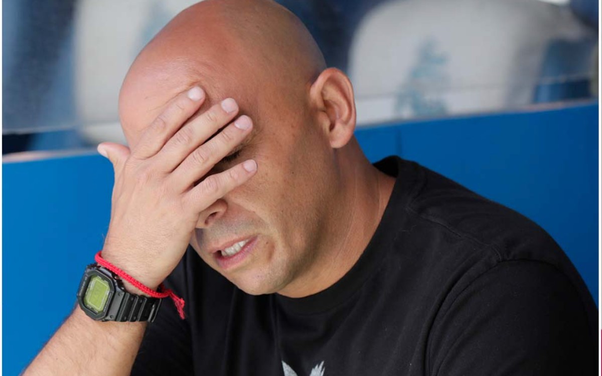 Liga MX Femenil: Comete Janelly Farías una monumental pifia | Video