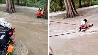 Lluvias en NL: Así rescataron a ocho adultos y dos menores atrapados en la corriente del río La Silla | Videos