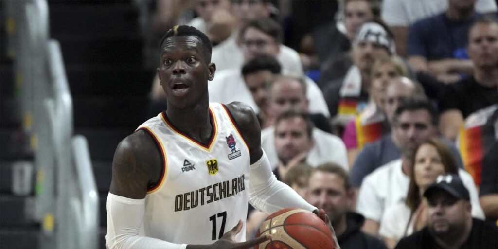 Los Lakers hacen oficial el regreso de Dennis Schroder