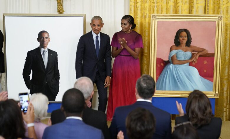 Los Obama vuelven a la Casa Blanca para descubrir sus retratos oficiales