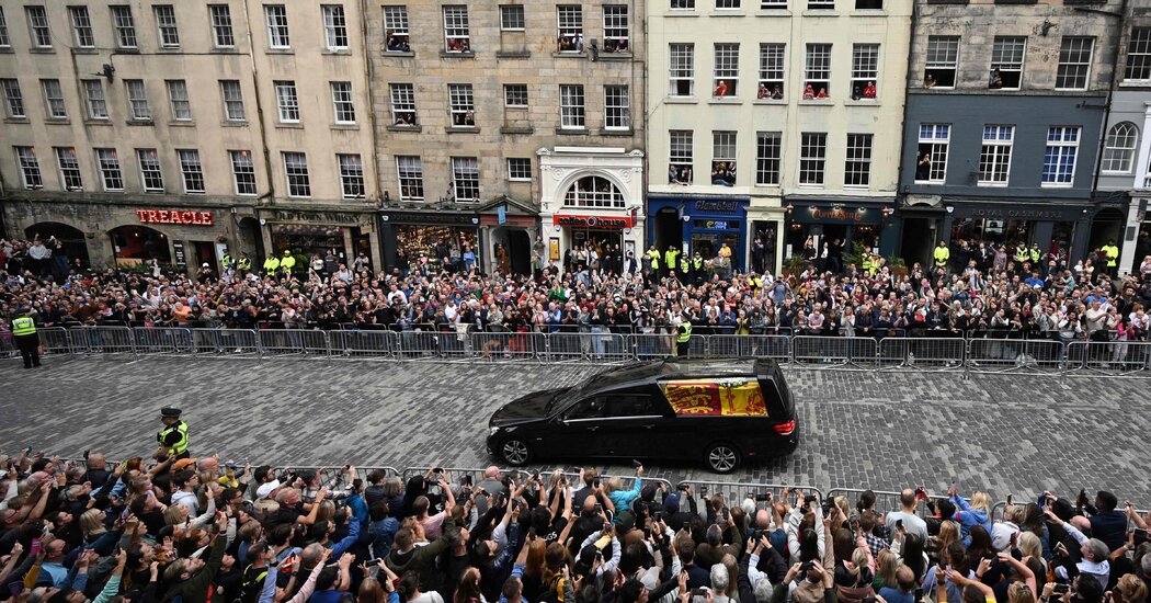 Los lazos de la reina con Escocia agregan una nueva arruga para impulsar la independencia