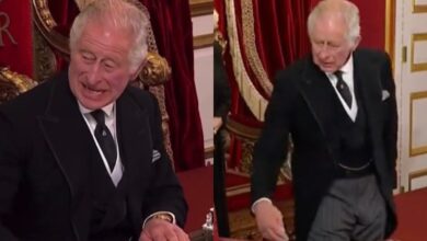 Los polémicos gestos del rey Carlos III durante su proclamación | Videos
