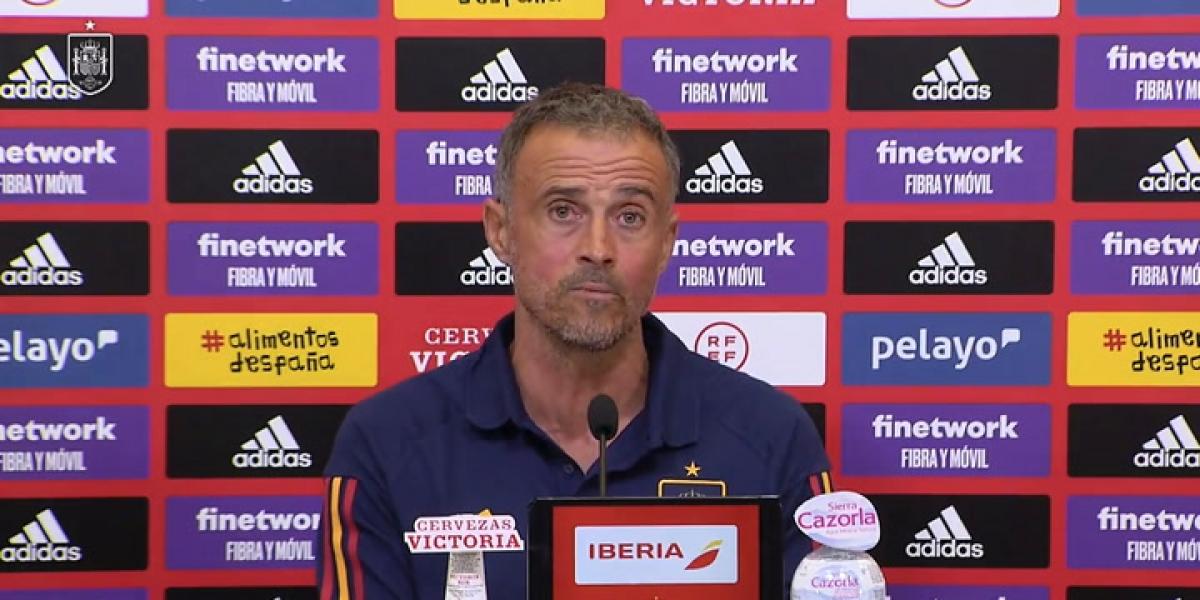 Luis Enrique confía que la Federación solucionará el lio con las jugadoras