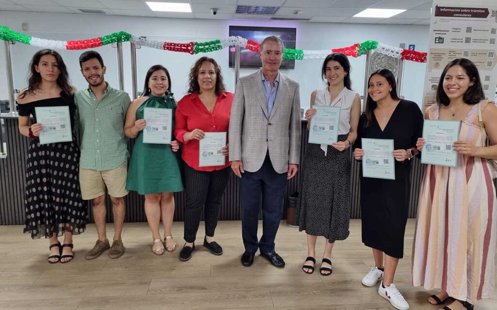 Mexicanos en España ya pueden tramitar su constancia federal de antecedentes penales en el consulado