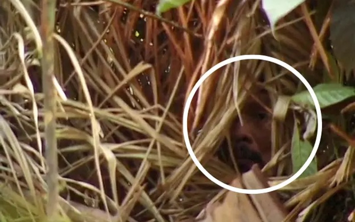 Muere en Brasil 'El hombre del agujero', y con él, una tribu