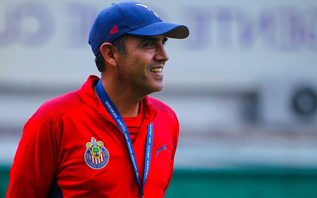 Multan a Ricardo Cadena por criticar el arbitraje en el Clásico Nacional | Tuit