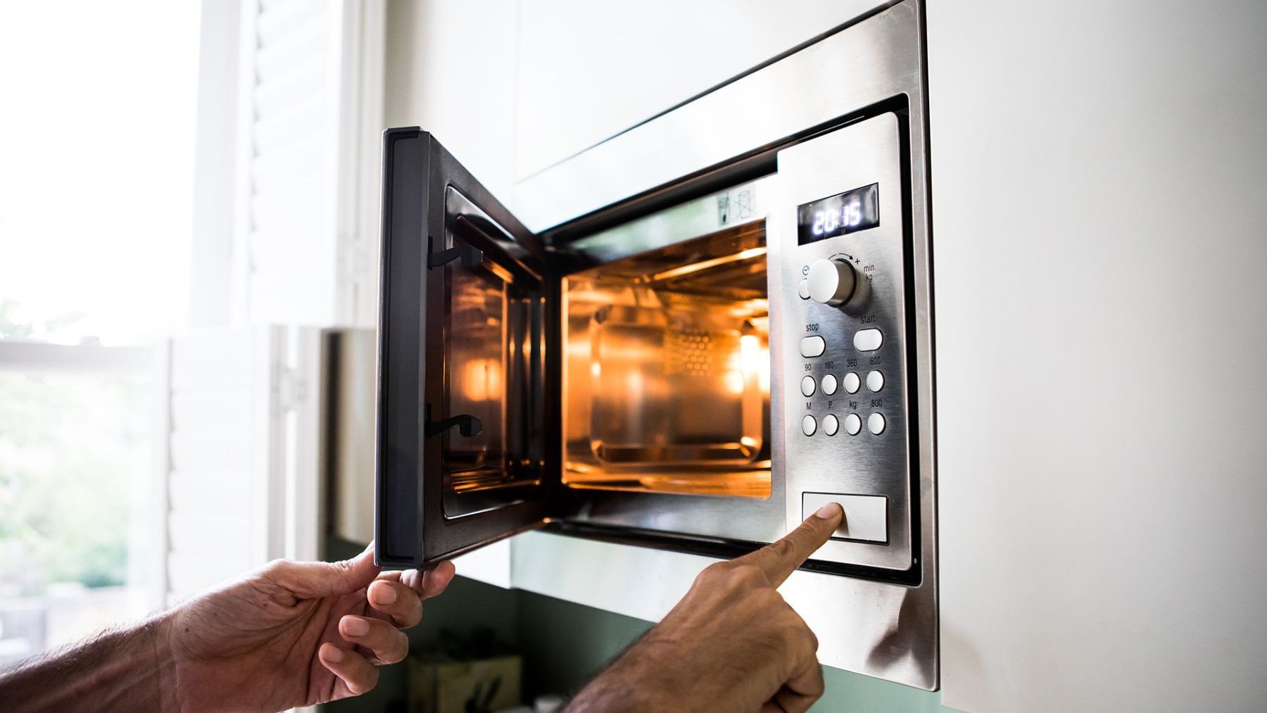 Nunca hagas esto con tu microondas o te arrepentirás