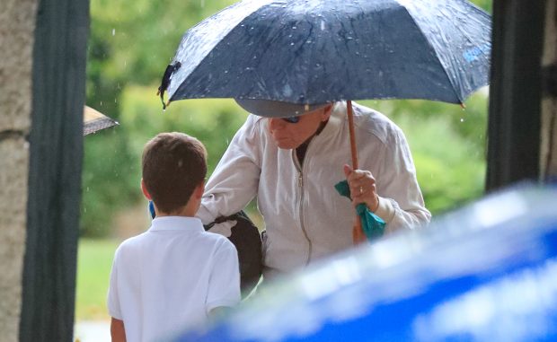 Ortega Cano con su hijo / Gtres