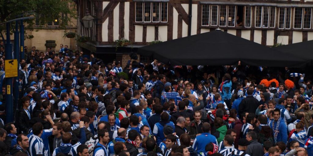 Otro brindis europeo en Shambles Square